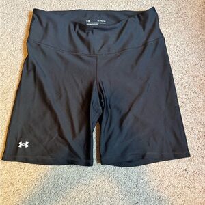 Under Armour Women's Black Bike Shorts